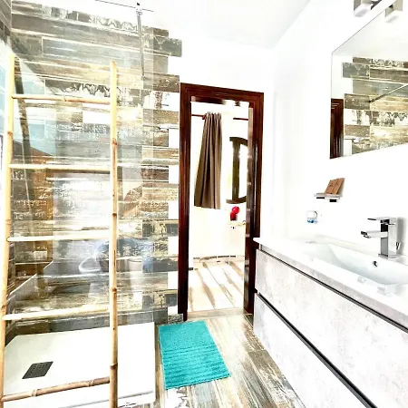 Apartamento 6 Con Jacuzzi Privado, Wifi Y Inolvidable Vista Tinajo